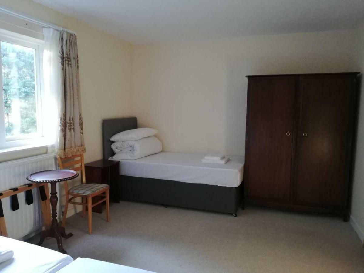 Robinhill Garden Hotell Forres Exteriör bild