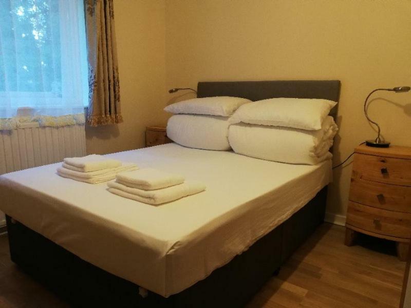 Robinhill Garden Hotell Forres Exteriör bild